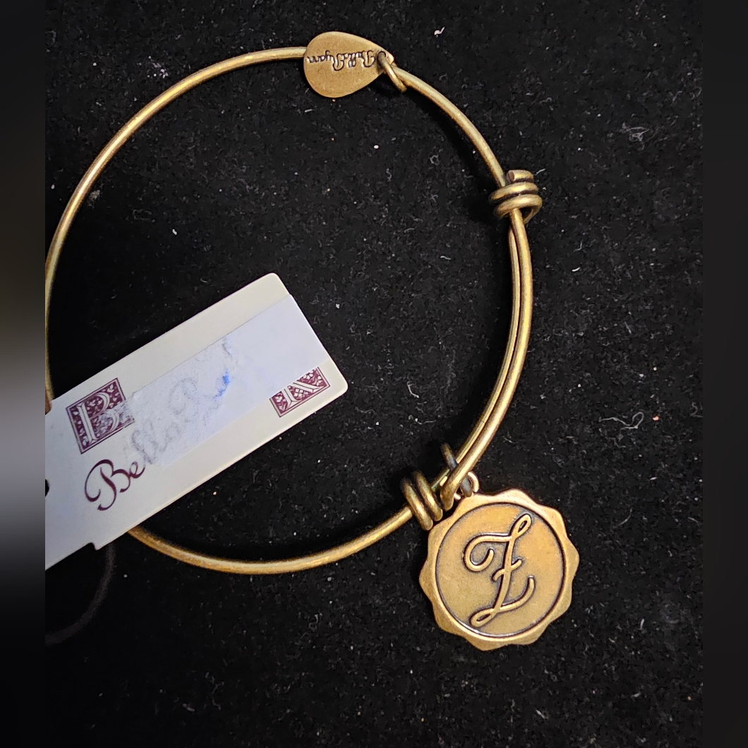 Bella Ryann Z Initial Bracelet Expandable New With Tags Gold Tone 8$